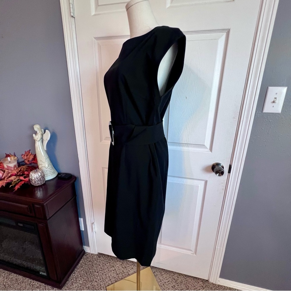 Doncaster Signature Black Scoop Neck Body Con Belted Midi Dress Women’s Size 10‎ - Picture 2 of 12